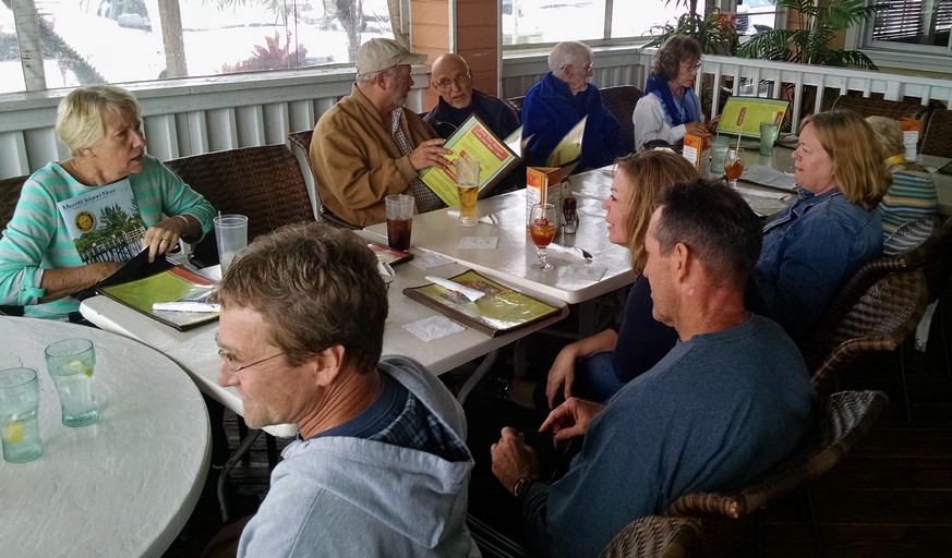 Boating? to Lunch at Sunset Grill